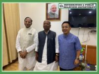 HCM ALONG WITH HON’BLE GOVERNOR MEET NCBC CHAIRMAN IN BAGDOGRA ON 07.09.2019